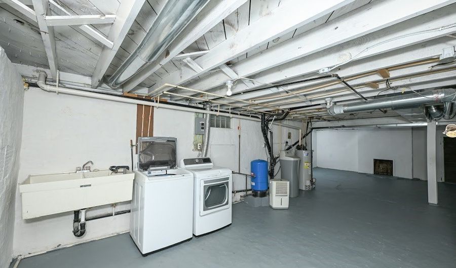 1922 State Route 44, Atwater, OH 44201 - 4 Beds, 2 Bath