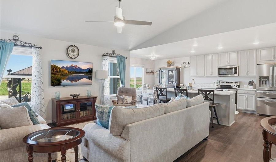 715 Apex Trl, Ault, CO 80610 - 3 Beds, 3 Bath