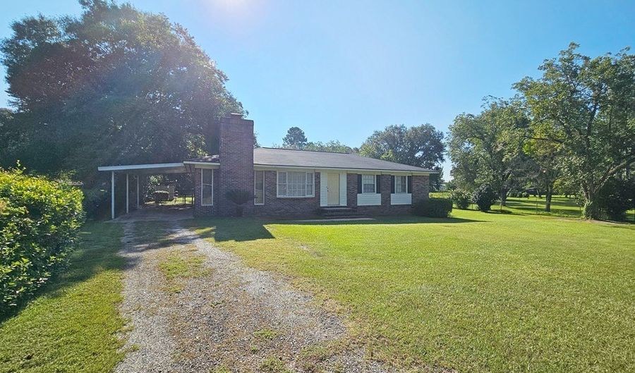 5902 WOODCLIFF St, Albany, GA 31721 - 3 Beds, 2 Bath