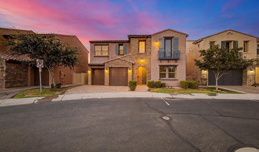 2100 W MUSKET Pl, Chandler, AZ 85286 - 4 Beds, 3 Bath