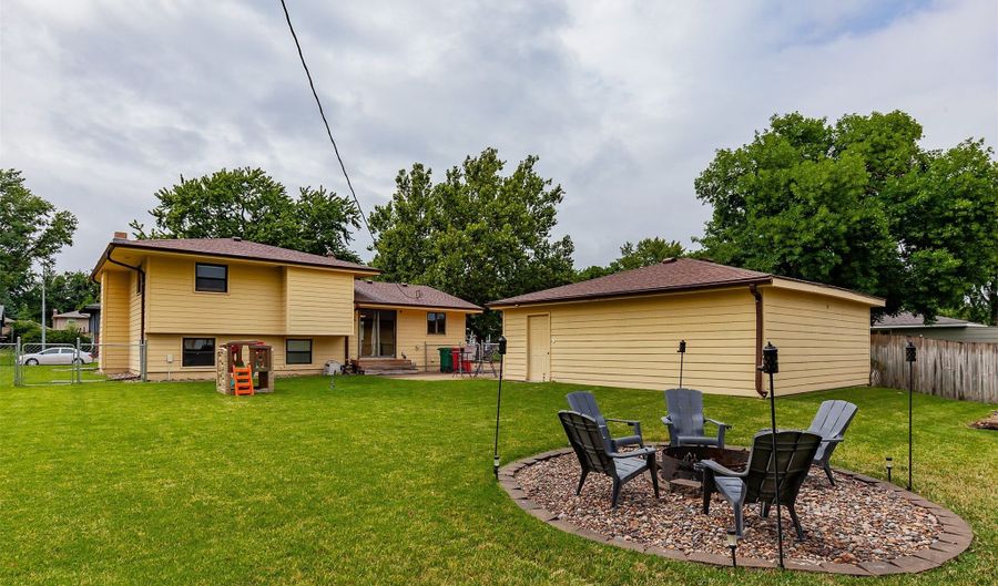 509 NW Logan St, Ankeny, IA 50023 - 3 Beds, 2 Bath
