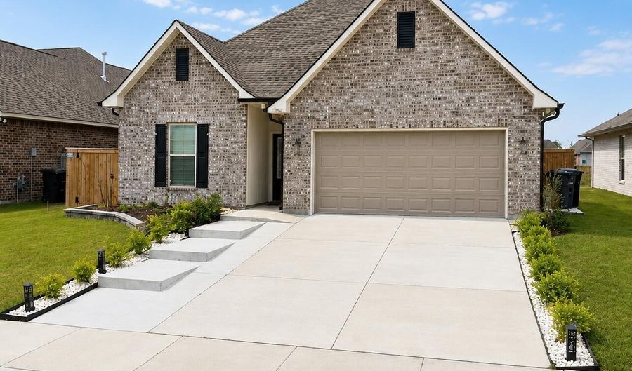 10966 Denali Ave, Baton Rouge, LA 70810 - 4 Beds, 3 Bath