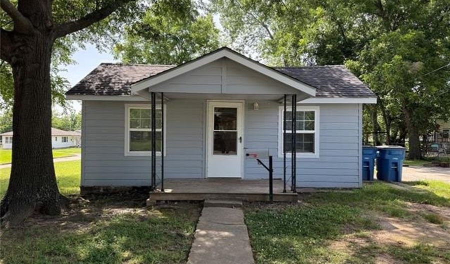 415 S 12 St, McAlester, OK 74501 - 3 Beds, 2 Bath