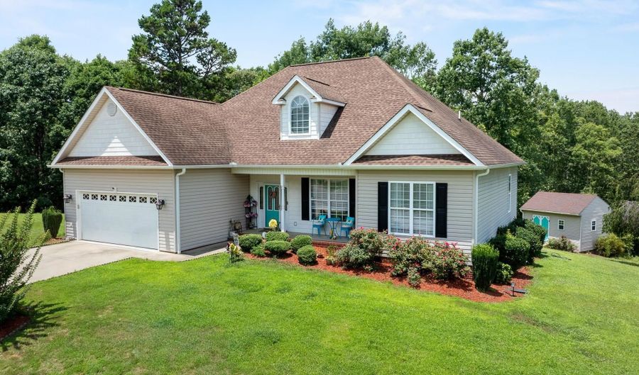 715 Tudor Ln, Boiling Springs, SC 29316 - 3 Beds, 2 Bath