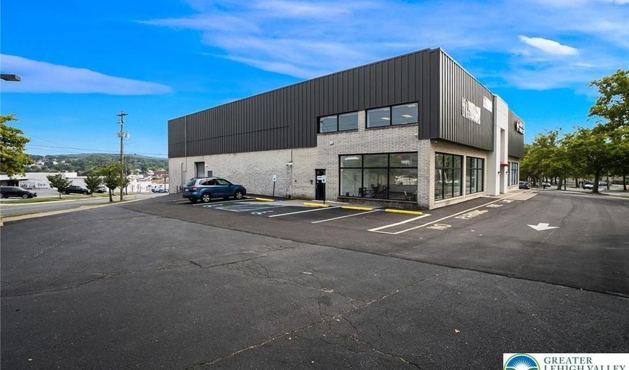 622 Union Blvd Office, Allentown, PA 18109 - 0 Beds, 0 Bath