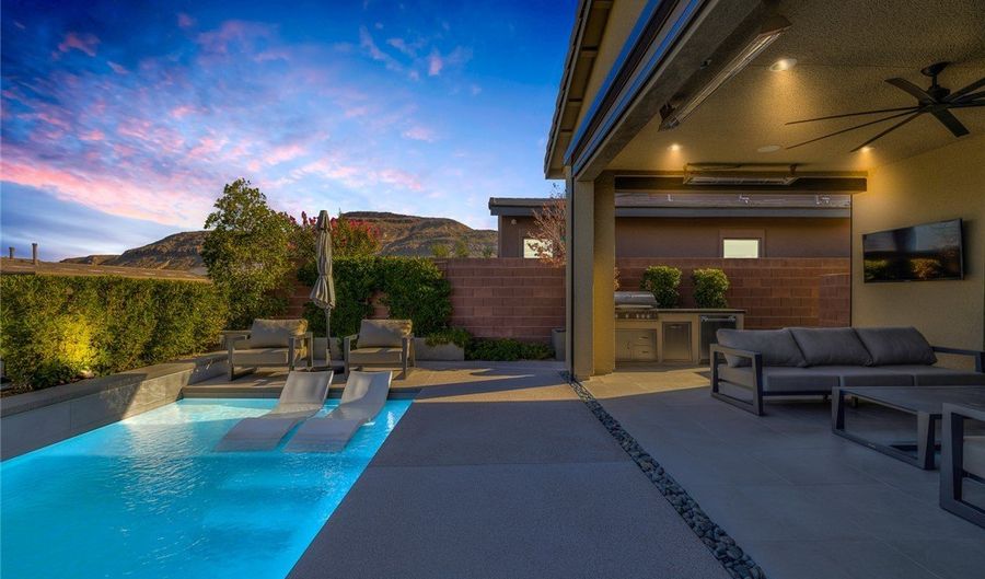 6782 Double Star St, Las Vegas, NV 89135 - 3 Beds, 3 Bath