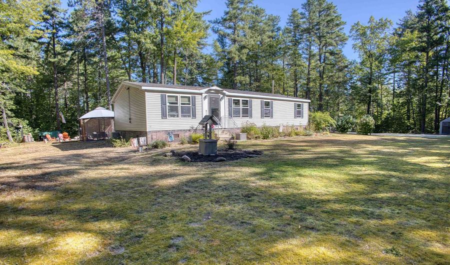 33 Blueberry Rd, Ossipee, NH 03814 - 3 Beds, 2 Bath