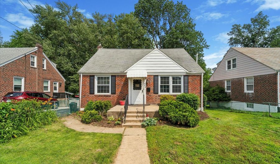 309 BIRCHWOOD Rd, Aldan, PA 19018 - 3 Beds, 2 Bath
