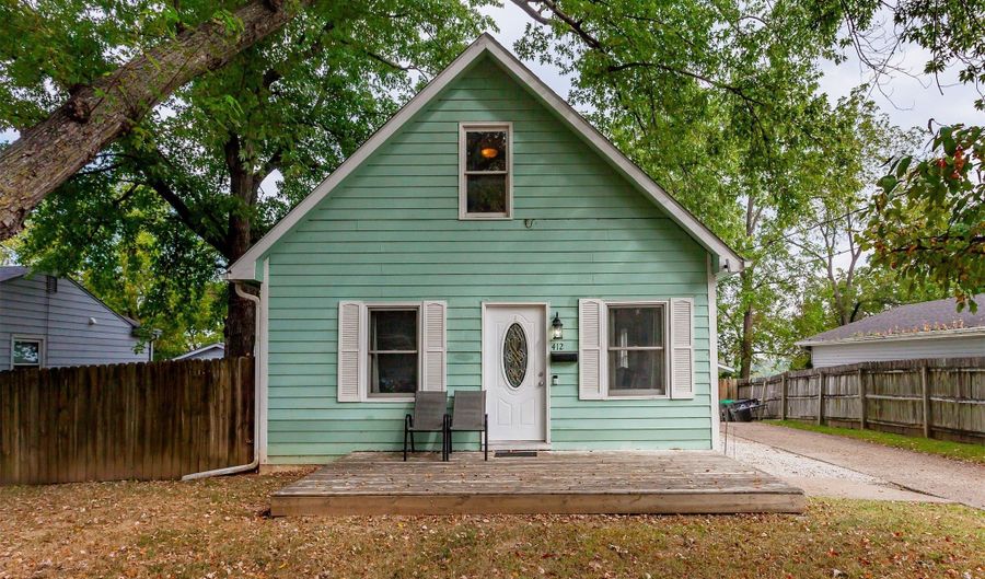 412 E Gray St, Des Moines, IA 50315 - 3 Beds, 1 Bath