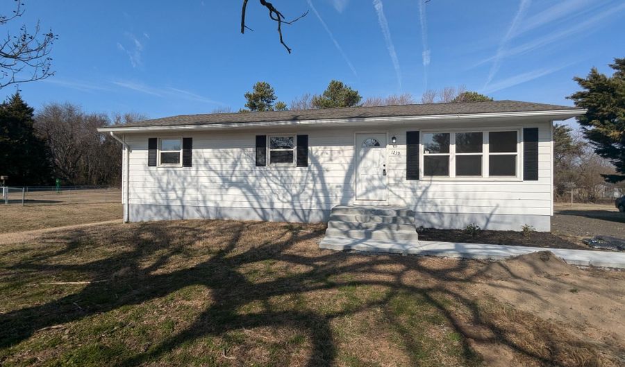 1239 ANDREWS Lk, Felton, DE 19943 - 3 Beds, 1 Bath