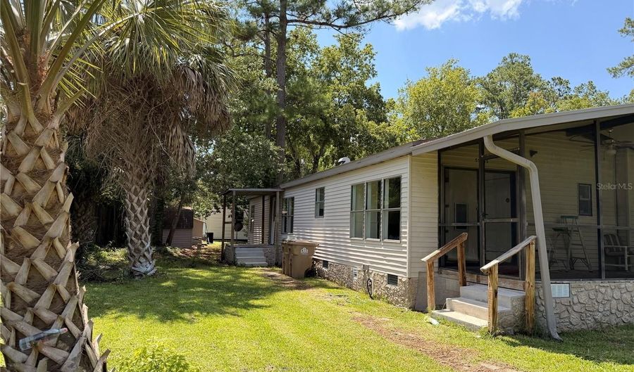 55643 LISA St, Astor, FL 32102 - 3 Beds, 2 Bath