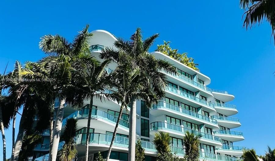 9901 W Bay Harbor Dr 406, Bal Harbour, FL 33154 - 2 Beds, 3 Bath