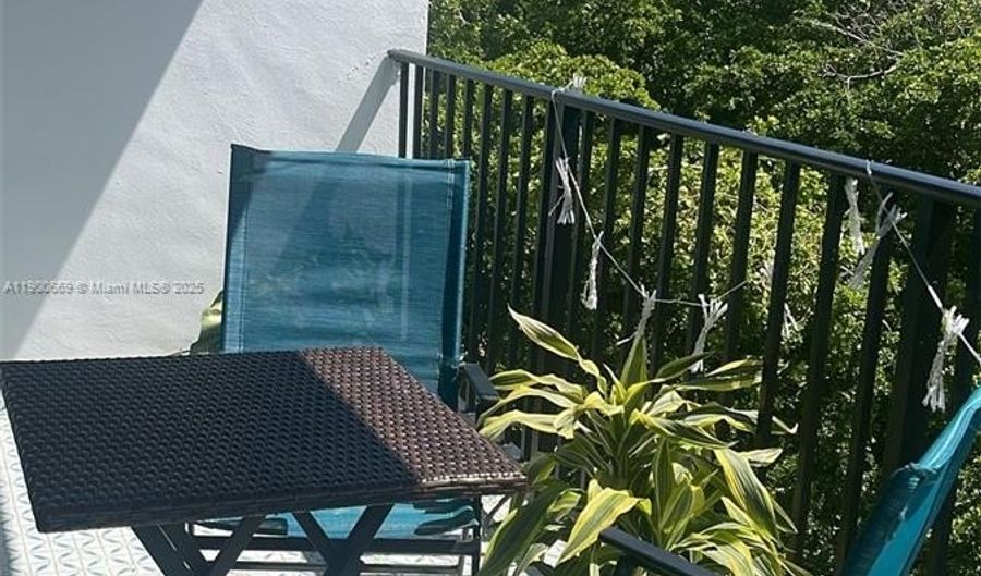 1001 91st St 503, Bay Harbor Islands, FL 33154 - 2 Beds, 2 Bath