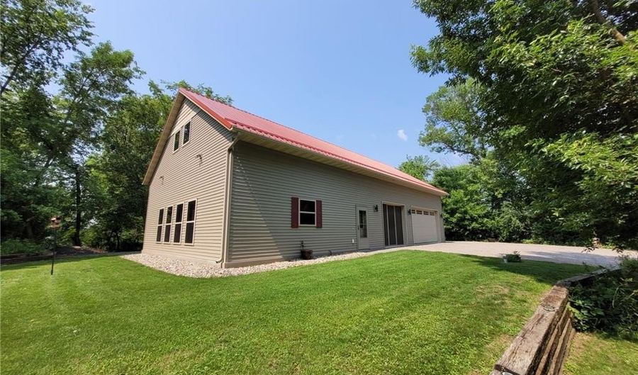 8961 70th St NW, Annandale, MN 55302 - 2 Beds, 2 Bath