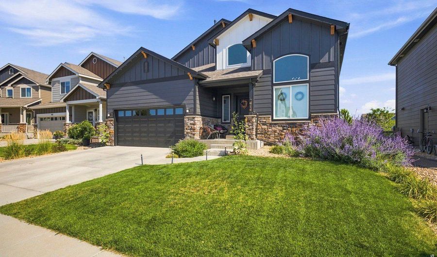 414 Ellie Way, Berthoud, CO 80513 - 4 Beds, 4 Bath