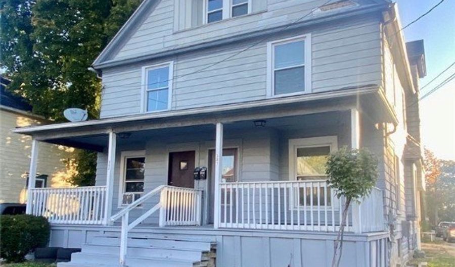 581 Schiller Ave 1, Akron, OH 44310 - 3 Beds, 1 Bath