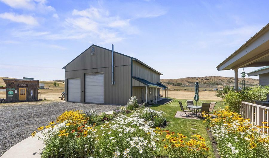 2681 Painted Ridge Ln, Cambridge, ID 83610 - 3 Beds, 2 Bath
