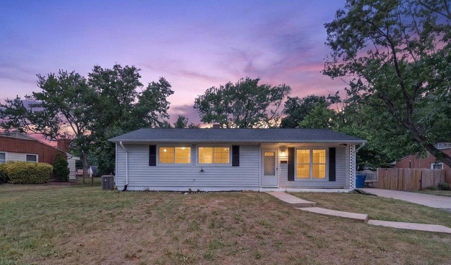 4906 UPLAND Dr, Alexandria, VA 22310 - 5 Beds, 3 Bath