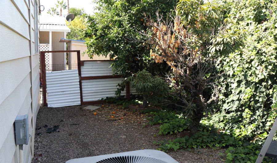 2300 E Valley Pkwy 166, Escondido, CA 92027 - 2 Beds, 2 Bath