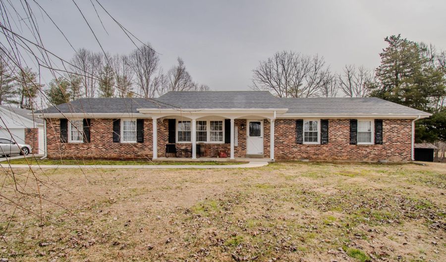 1104 Short Hollow Rd, Beattyville, KY 41311 - 5 Beds, 3 Bath