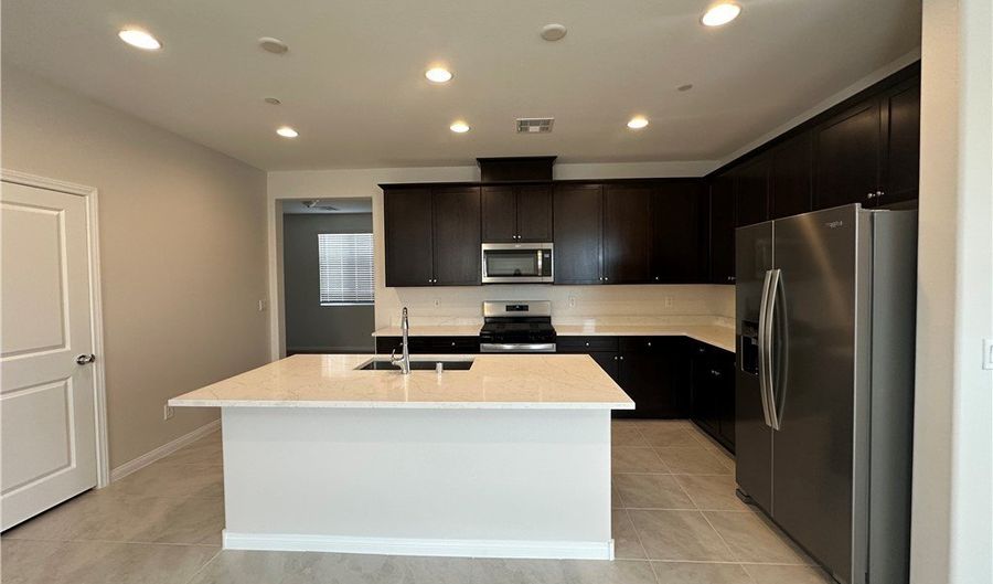 91 Sonata Dawn Ave, Henderson, NV 89011 - 3 Beds, 2 Bath