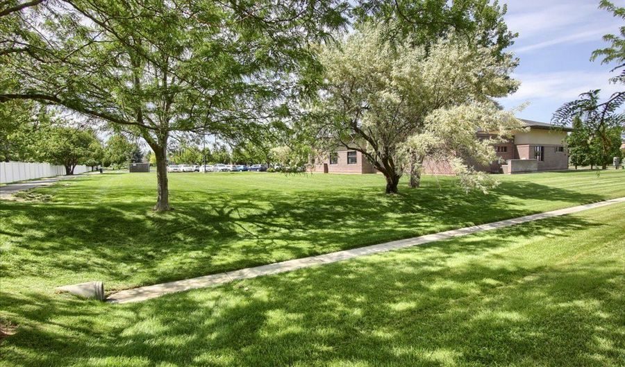 58 N 285 W, Centerville, UT 84014 - 4 Beds, 4 Bath