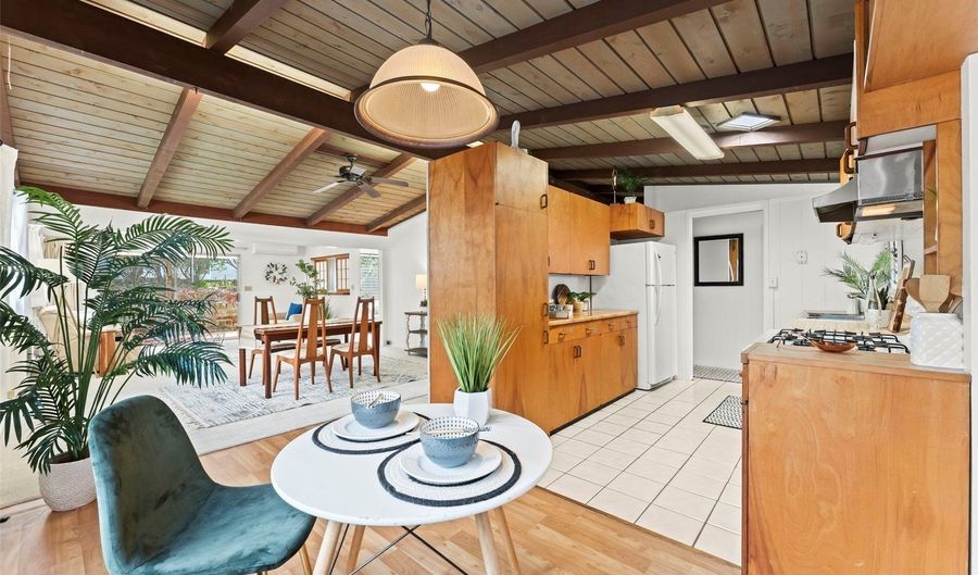 2272 Komo Mai Dr, Pearl City, HI 96782 - 3 Beds, 2 Bath
