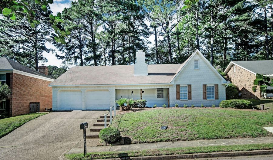 322 Northpointe Pkwy, Jackson, MS 39211 - 3 Beds, 2 Bath