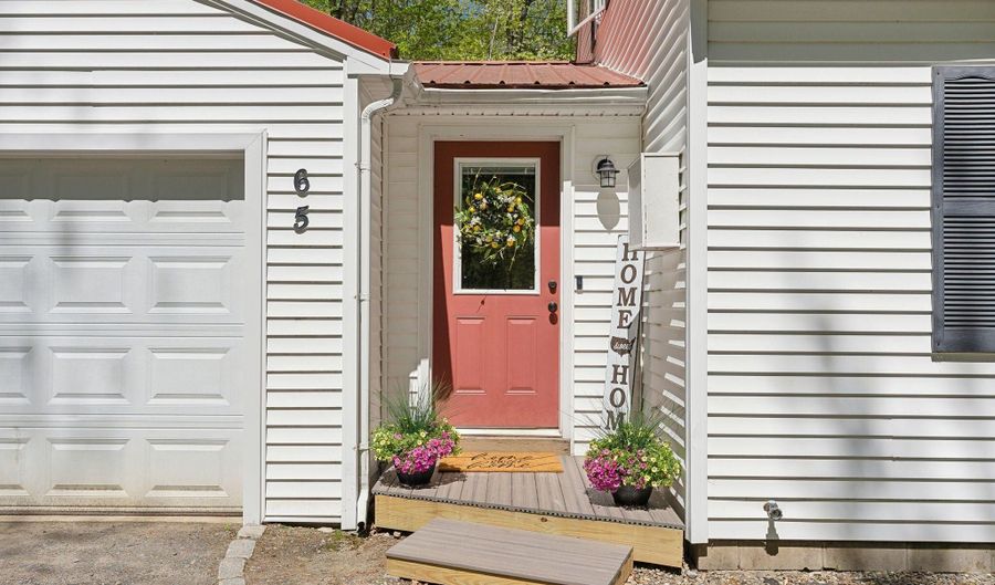 65 Lone Indian Trl, Augusta, ME 04330 - 3 Beds, 2 Bath