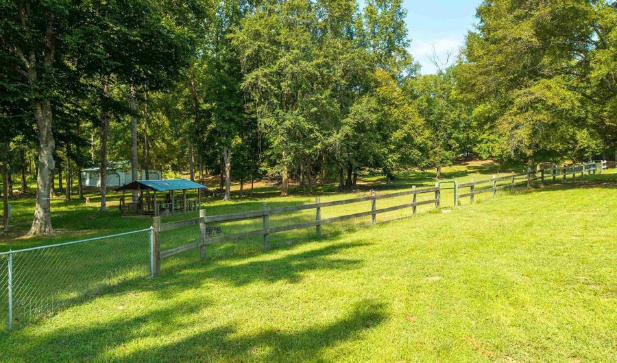 365 Helms Rd, Arkadelphia, AR 71923 - 3 Beds, 2 Bath