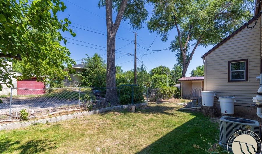 805 Clark Ave, Billings, MT 59101 - 4 Beds, 3 Bath