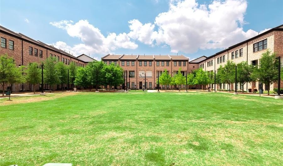 4094 Runyon Rd, Addison, TX 75001 - 2 Beds, 3 Bath