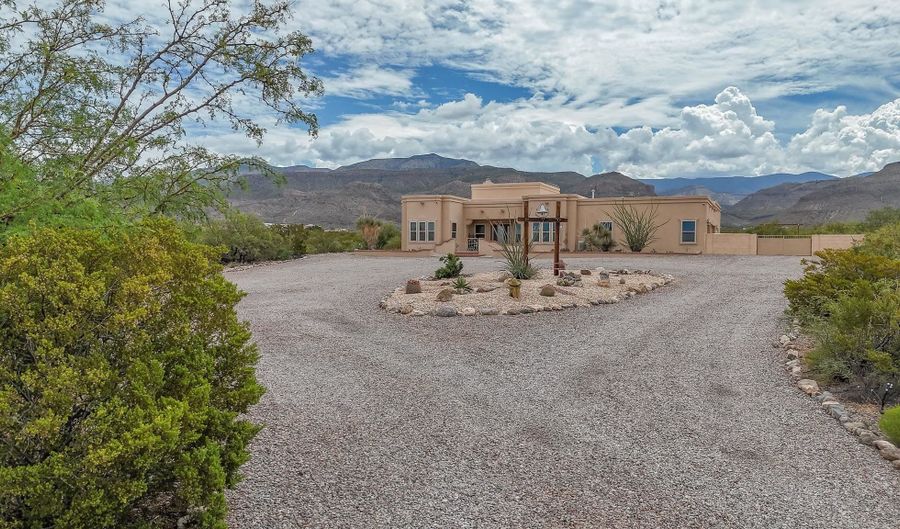 1057 Caneadea LP, Alamogordo, NM 88310 - 4 Beds, 3 Bath