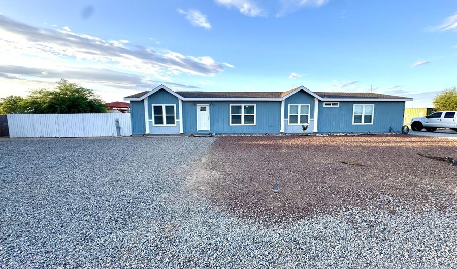 21724 W CALLE POCO, Buckeye, AZ 85326 - 4 Beds, 2 Bath