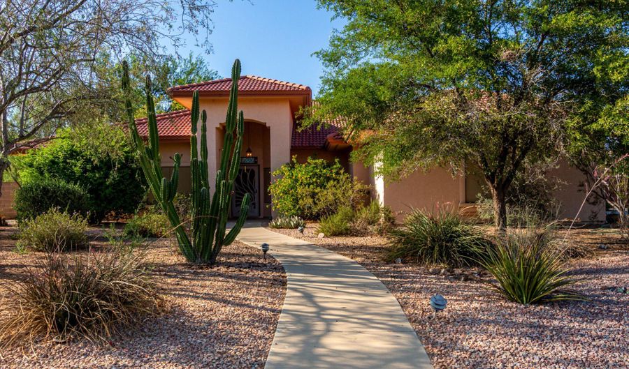 350 E QUAIL Ct, Casa Grande, AZ 85122 - 4 Beds, 2 Bath