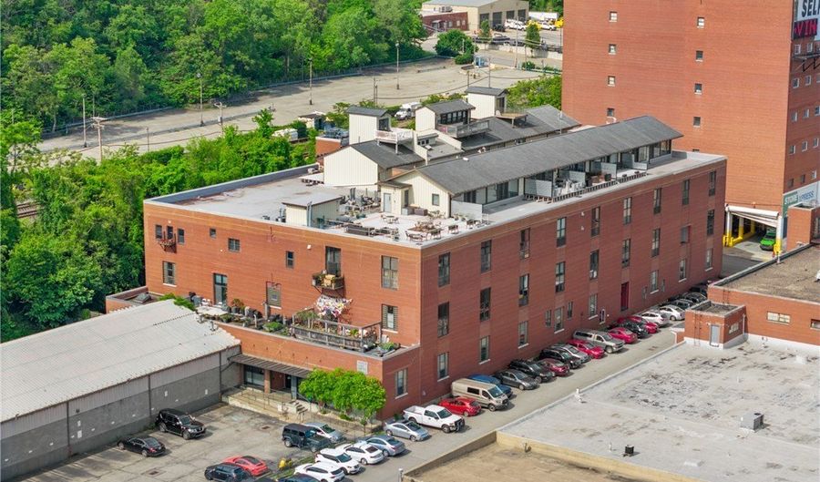 2250 Mary St 110, Airville, PA 15203 - 2 Beds, 1 Bath