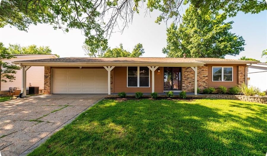 830 Westrun Dr, Ballwin, MO 63021 - 3 Beds, 3 Bath