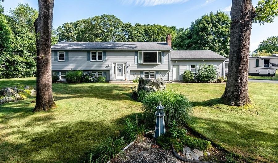 81 Cydot Dr, North Kingstown, RI 02852 - 4 Beds, 2 Bath