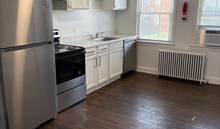 2425 E STREET NE, Washington, DC 20002 - 3 Beds, 1 Bath