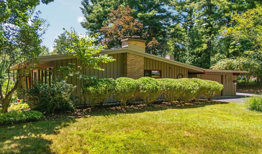 2805 Byington Blvd, Ann Arbor, MI 48105 - 4 Beds, 2 Bath
