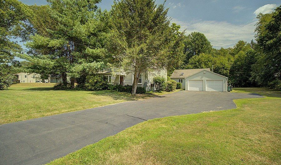 236 Mountain Rd, Cheshire, CT 06410 - 4 Beds, 3 Bath