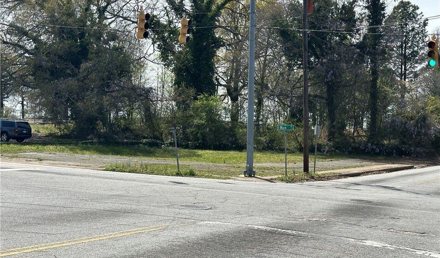 1002 S Main St, Anderson, SC 29624 - 0 Beds, 0 Bath