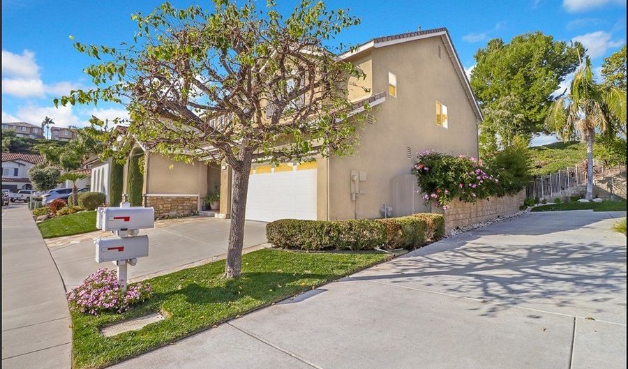 12 Lyon Rdg, Aliso Viejo, CA 92656 - 5 Beds, 3 Bath