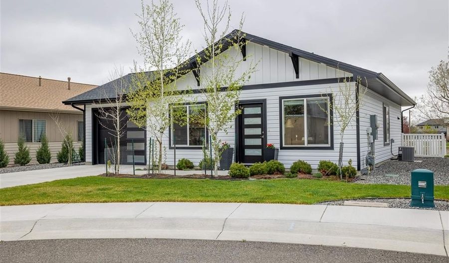 838 Duesenberg Ct, Cody, WY 82414 - 2 Beds, 1 Bath