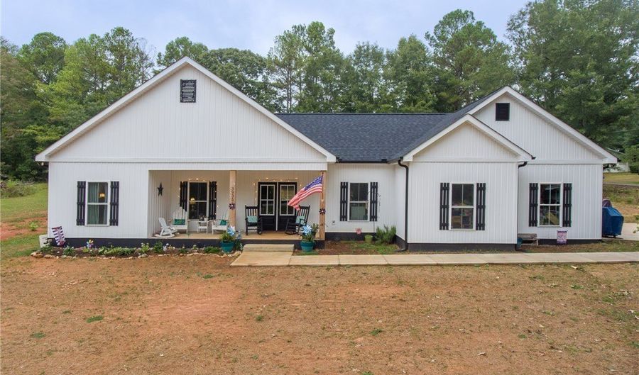 3935 Belhaven Road Ext, Belton, SC 29627 - 3 Beds, 2 Bath