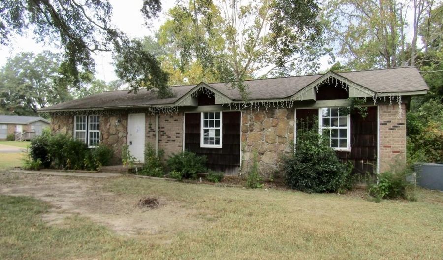 5237 BRANDICE Ln, Adamsville, AL 35005 - 3 Beds, 2 Bath