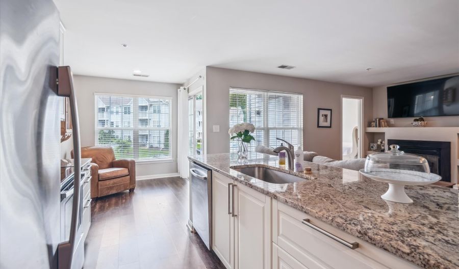 2015 GOV THOMAS BLADEN Way 203, Annapolis, MD 21401 - 2 Beds, 2 Bath