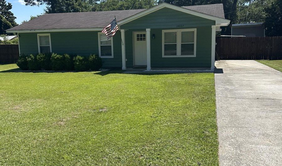 14007 Kader St, Beaufort, SC 29906 - 3 Beds, 2 Bath