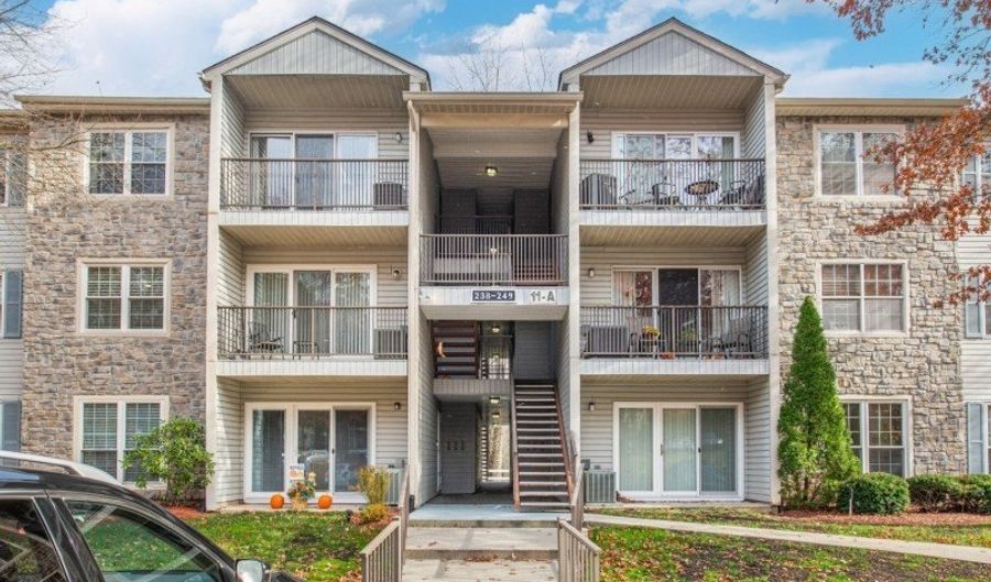 249 Robertson Way 249, Bayonne, NJ 07035 - 2 Beds, 2 Bath