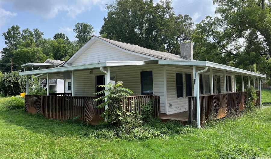 1721 Old Haywood Rd, Asheville, NC 28806 - 4 Beds, 2 Bath